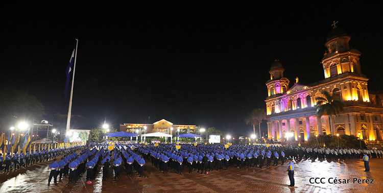 policia-nacional-nicaragua-daniel-ortega-rosario-murillo-acto-aniversario